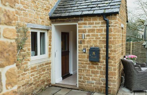 Rose End Cottage, a Luxury Getaway - Photo 24