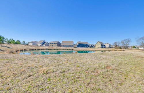 5 Mi to Charlotte Motor Speedway Cozy Townhome - Foto 25