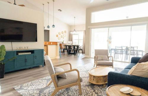 Sovanita House Naples, FL - Photo 1