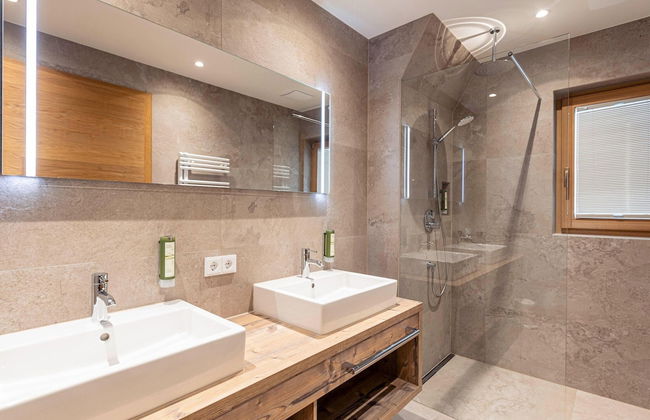 Large Chalet With Carmine and Wellness Area - Foto 30