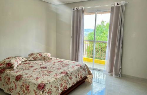 Chácara Aconchego da Serra com Piscina - Foto 36