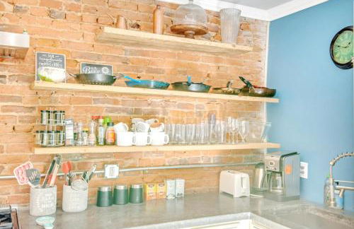 Spacious Oasis - Parking, Private Patio & Roofdeck - Foto 4