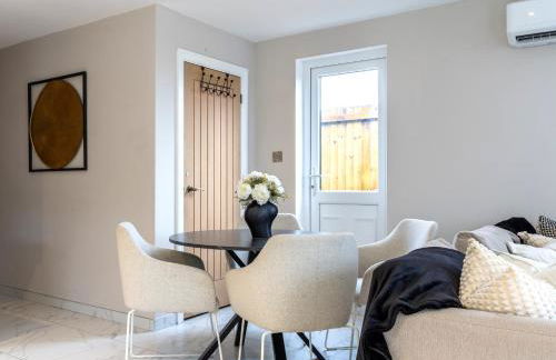 The Slipway Cabins with Hottub - Foto 17