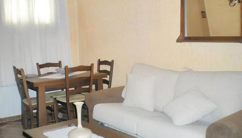 Family Apartment with Mountain View in Hueva - Foto 1