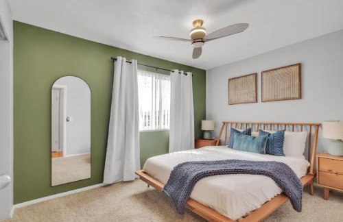 Chic Family Retreat with Game Room backyard with fire pit and minutes to Downtown! - Photo 16