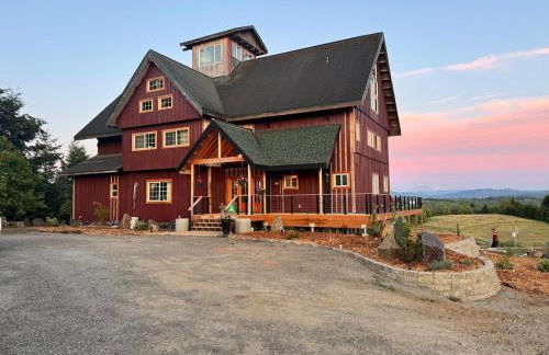 Welcome to Raven Ridge Lodge - where time slows - Photo 29