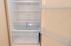 London Luxury 3 bedroom flat, 2 bathrooms, Living Room, free parking, 4 mins to station, garden - Foto 31