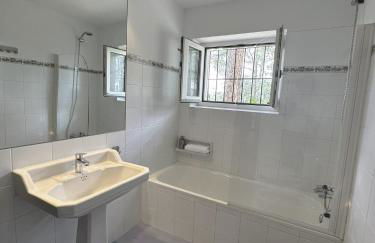 Chalet con piscina en Torrelodones - Foto 62