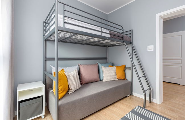 Sunset Resort Apartments by Renters - Photo 12