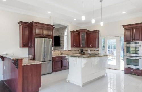 The Panola Mansion - Indoor Pool & Pavilion - Foto 18