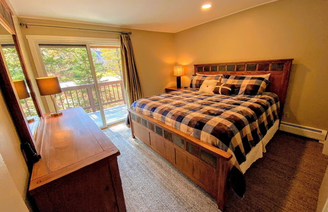 A1 Luxury Bretton Woods Ski-in Ski-out Townhome Next to Beginner ski Area Fast Wifi Keyless Entry - Photo 33