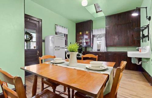 Downtown Gillett Bungalow, Fireplace, 3B, Historic - Foto 7