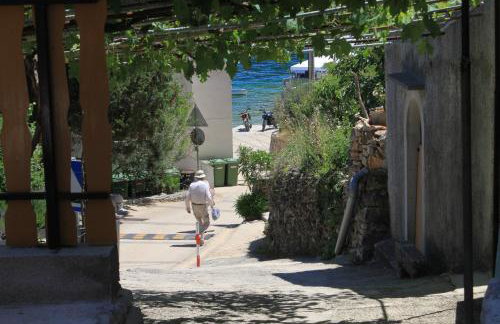 Apartments by the sea Valun, Cres - 8081 - Foto 7