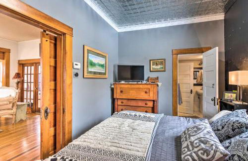 Lovely Montrose Home with Yard Walk to Dtwn and Park! - Foto 17