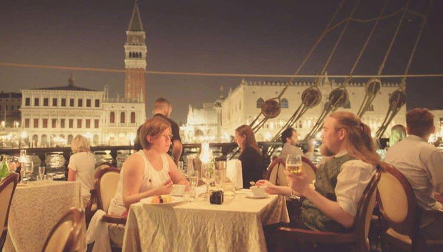 Crucero con cena en el Galeón Veneciano - Foto 5
