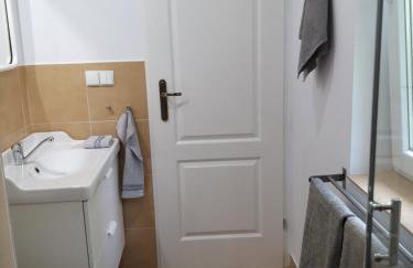 Dom nad jeziorem Suszewskim, Świętne. - Photo 6