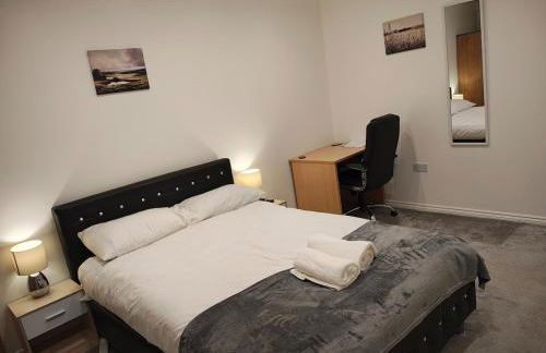 Manchester City Deluxe 4-Bed near Etihad Stadium & C0-0P Arena, Sleeps 9 - Foto 57