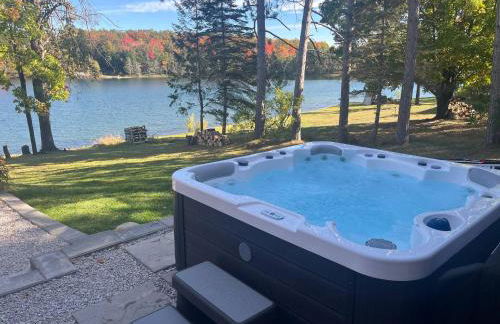 Lake Front ~ Firepit ~ Kayaks ~ SUPs ~ Yard Games - Foto 45