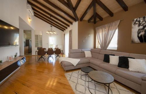 Whitestone Villa - Photo 17