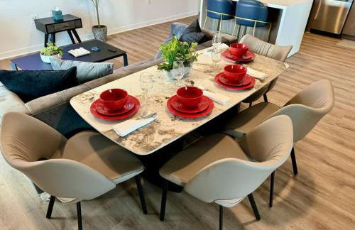 Corner 2 Bedroom 2 Bath Condo - Balcony - Parking - Foto 9