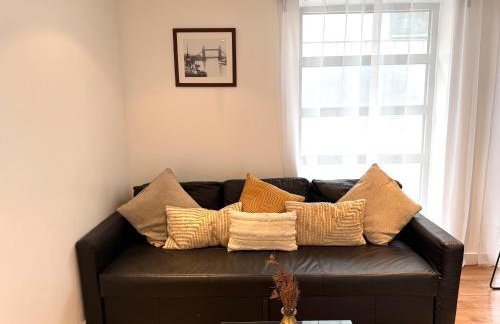 Central Brick Lane 2 Bedroom Flat - Private Patio - Foto 25