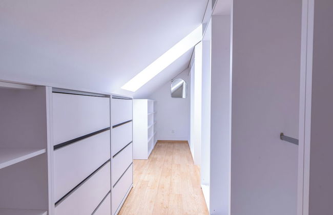 Luxury 10-bed Villa With View, Pool, Playground - Photo 27