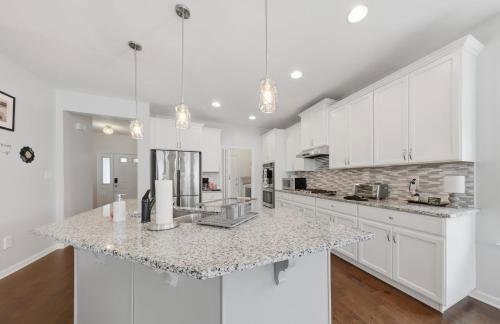 2Br2Ba Retreat Elevated Living A Professional Haven in Middletown, DE - Foto 3