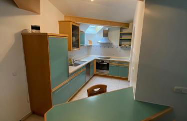 Monteurwohnung , 4 Schlafzimmer, 130qm, Balkon, einzige Wohneinheit im Haus, Parkplatz - Foto 4