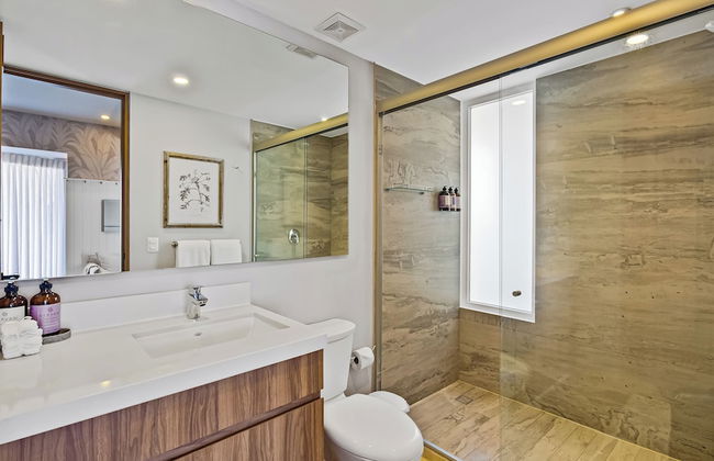 Stunning Beachfront Condo - Sea Views - Foto 14