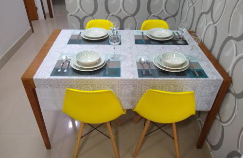 Edf Gil Nogueira - Praia do Morro - GUARAPARI - ES - Brasil - 4º Andar TELA Proteção - FRENTE Sol Manhã - 02 quartos com Split - WIFI - Varanda Gourmet com CHURRASQUEIRA - 02 elevadores - 01 Vaga - PISCINA - Sauna - Portaria 24 HRS - 50m da Praia do Morro - Photo 18