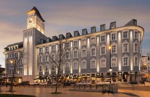 Gary01 Exclusive Top Floor 2BD by the Timeout Market - Photo 33