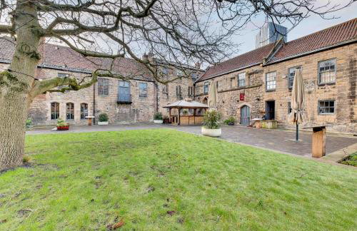 3 Bedroom City Centre apartment with Free Parking, Medieval Area - Foto 21