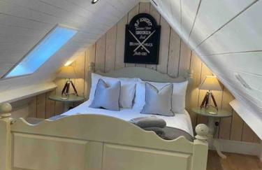 The Coach House - Photo 22