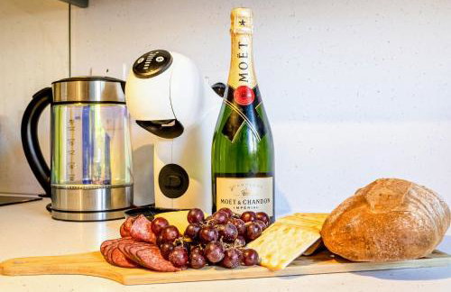 Modern & comfy 4 bedrooms Corby house free parking - Foto 40