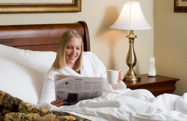 Stratford Suites - Photo 3