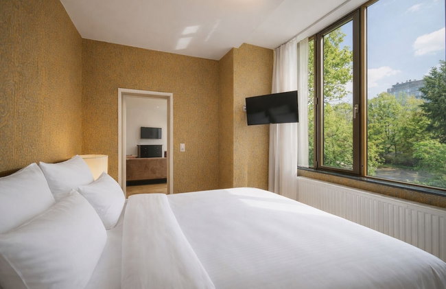 The Suite Hotel Garden - Photo 20