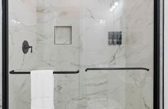 Minutes From UNC - 15 Min to Duke - Private Deck - Foto 18