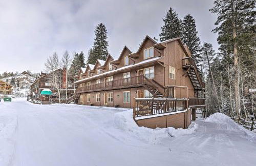 Fireplace and Stream Access Cozy Grand Lake Retreat - Foto 23