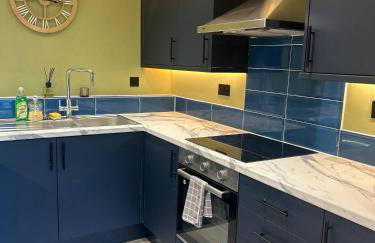 Modern Central Manchester Condo Next To AO Arena - Parking - Local Attractions - Foto 15