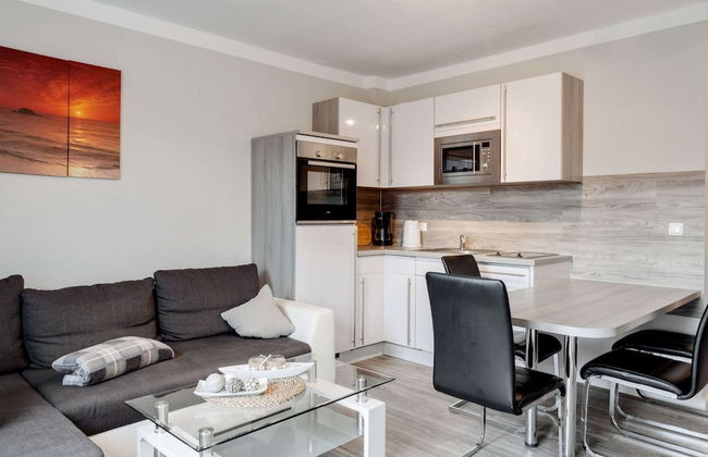 Snug Apartment in Kalkhorst with Terrace near City Center - Foto 11