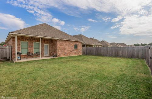 Modern Regional Art Gallery Home - Spacious & New! Tv in each room - Foto 48