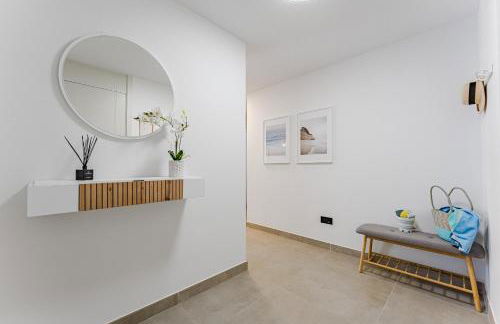 Oceanfront Oasis - Stunning beach view apartment - Foto 12