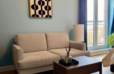 CLS Moderne City-Wohnung Hamburg mit Smart-TV, Nespresso Maschine inklusive Kapseln, Blick über Hamburg, Cafe im Haus, Bus gegenüber, Flex Check-In - Foto 17