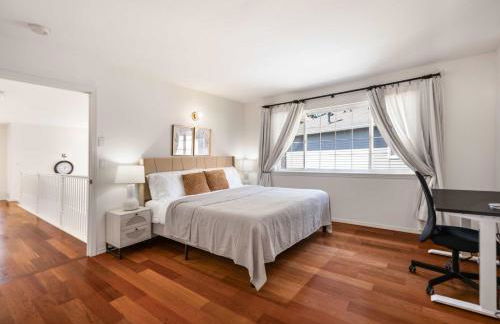 Kirkland Elegant 4B 2 5B Family Retreat with Designer Decor - Photo 58