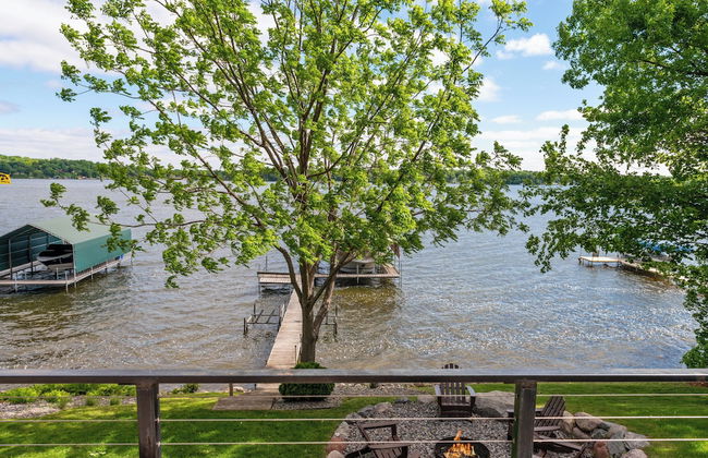 Lakefront Luxury - Foto 53