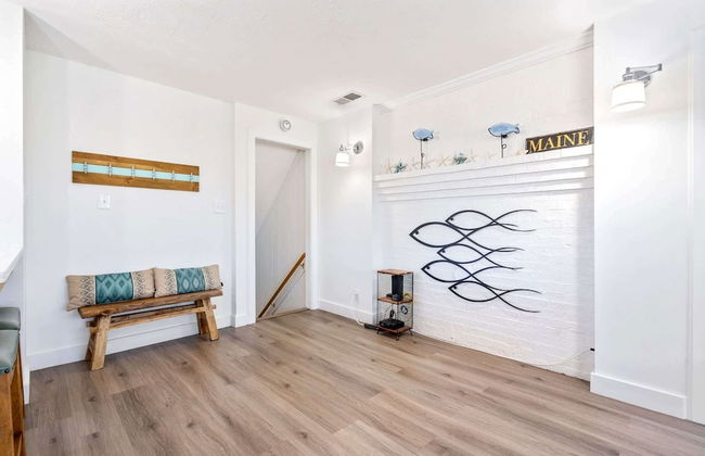 Beachwood Getaway Sleeps 10! - Photo 36