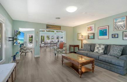 Relax & Recharge - Private Pool Oasis Near Beach & St. Armands Circle - Foto 9