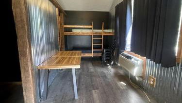 Equipped Cabin Surrounded by Nature in Indiana - Foto 2