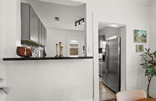 Updated Vintage Oasis, Near Downtown & Stadiums, Huge Yard - Foto 15