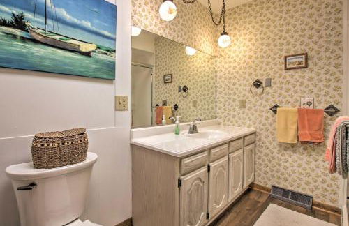 Great Bear Lake Home with Private Dock and Fire Pit! - Foto 13